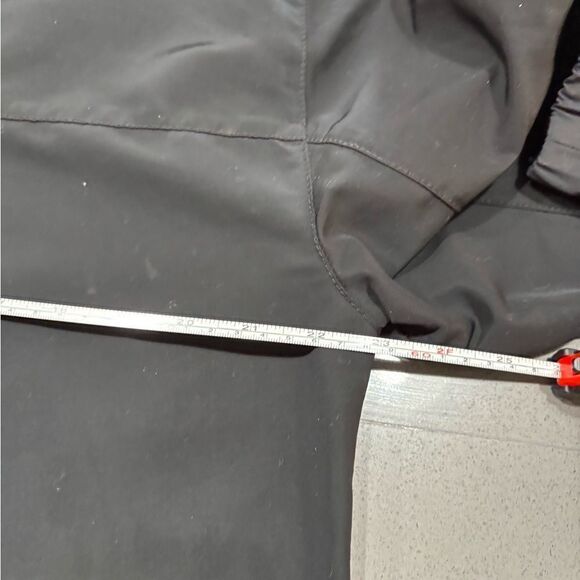 Men’s Fabletics The Outpost Jacket Boxy Oversized Snap Button Up Size Medium - Picture 6 of 7